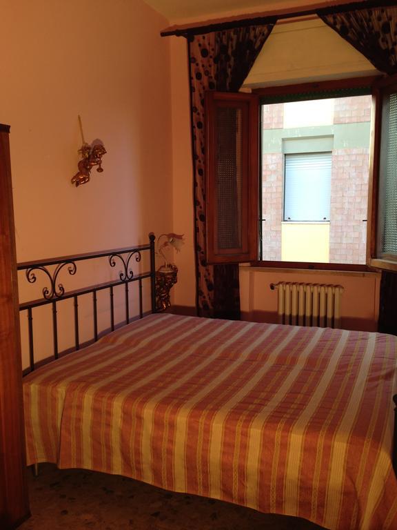 Stanza Bellaria * Pontedera